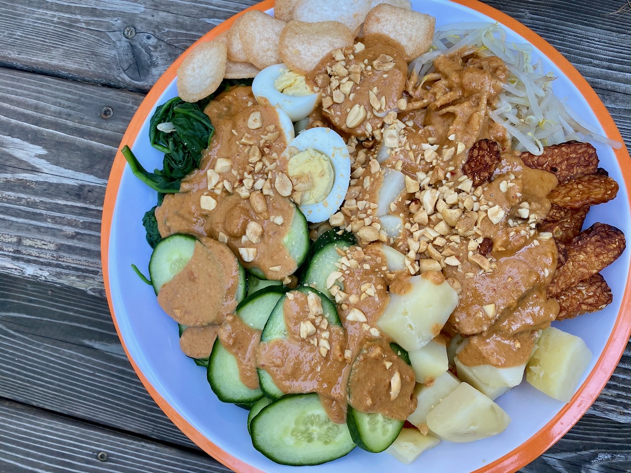 Gado Gado Image